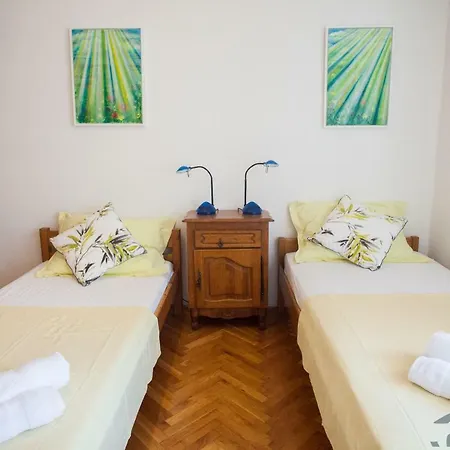 Διαμέρισμα Spring Apartment