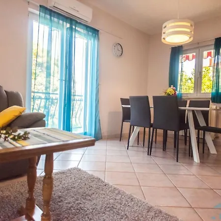 Διαμέρισμα Spring Apartment
